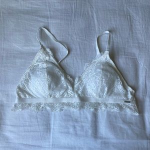 Hollister Gilly Hicks Lace Bralette Size Large